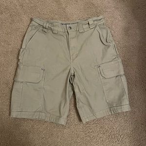 Duluth Flex Fire Hose Cargo Shorts